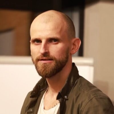 Paweł Obolewicz, warsztaty akupresury i stania na gwoździach, Olejkowa Szkoła