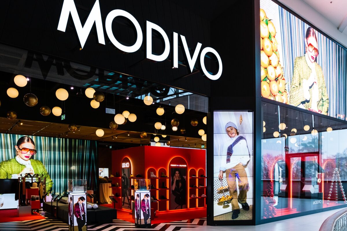 Stoisko Modivo z zapachową strefą relaksu – Aroma Strefa Olejkowej Szkoły.